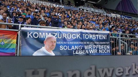 Plakat der Lilien-Fans für Ex-Trainer Torsten Lieberknecht