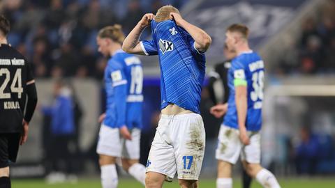 Enttäuschung bei Lilien-Spieler Kai Klefisch nach dem Abpfiff gegen Münster