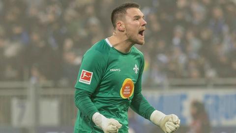 Marcel Schuhen jubelt nach dem 2:2 gegen die Eintracht