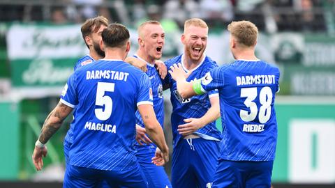 Die Lilien jubeln in Fürth