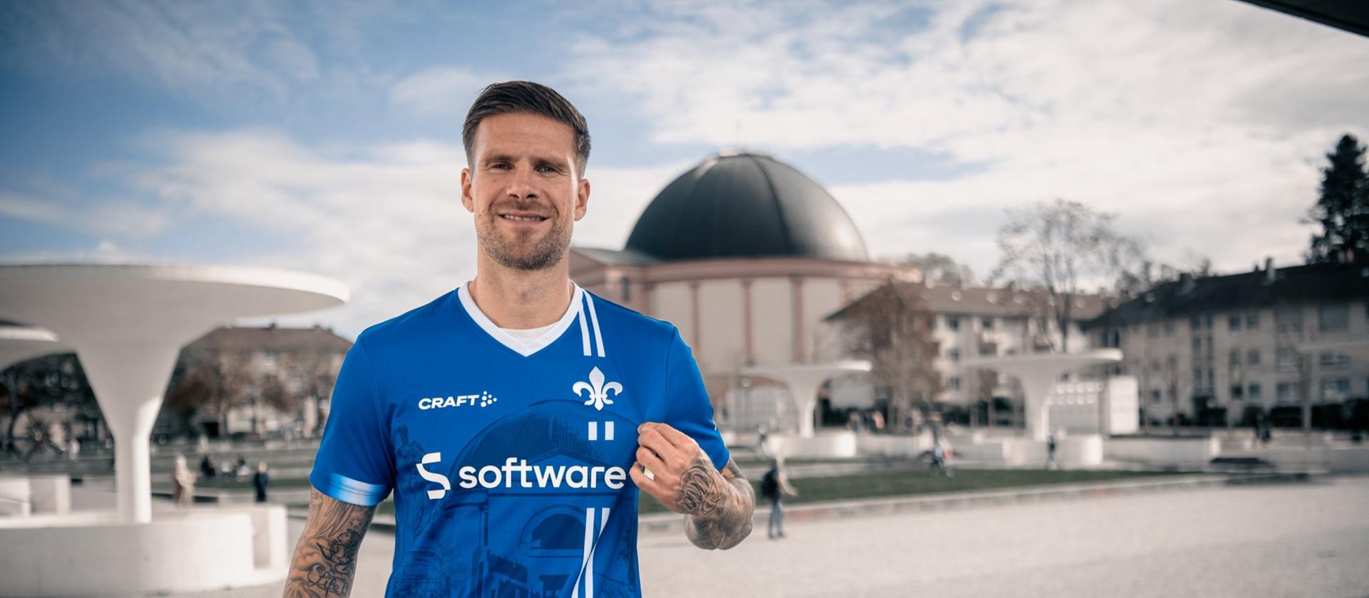 Sv Darmstadt 98 Präsentiert Jubiläums Trikot Zum 125 Geburtstag Hessenschaude Sv Darmstadt 98 4349