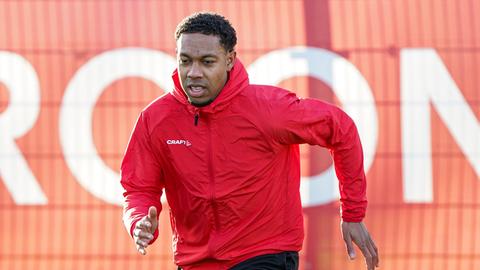 Jean-Paul Boëtius im Training bei Almere City.