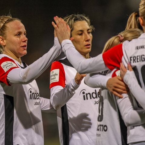 Jubel bei den Eintracht Frankfurt Frauen