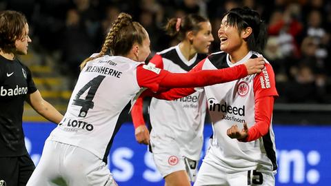 Remina Chiba Jubel Eintracht Frankfurt