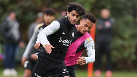 Ballsicher: Mo Dahoud (links) im Training gegen Tuta.