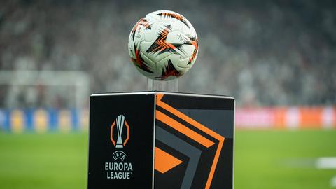 Für Eintracht Frankfurt geht es in der Europa League im März weiter.