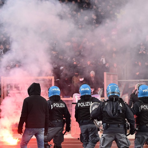 Zwischen der Römer Polizei und Eintracht-Anhängern kam es im Dezember 2018 zu Auseinandersetzungen.