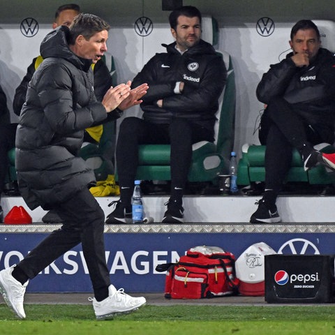 Eintracht-Trainer Oliver Glasner ärgern die vielen vergebenen Standardsituationen.