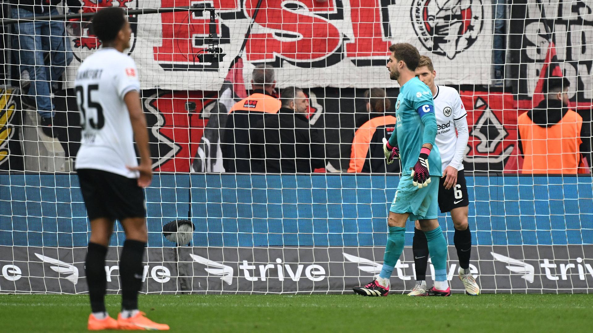 Stimmen Zur Niederlage Von Eintracht Frankfurt In Leverkusen ...