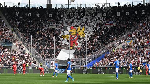 Fans von Eintracht Frankfurt in Hoffenheim