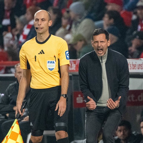 Frust bei Eintracht-Trainer Toppmöller