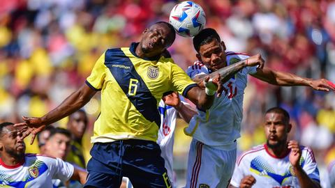 Willian Pacho im Spiel gegen Venezuela