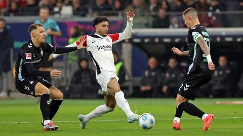 Omar Marmoush von Eintracht Frankfurt im Spiel gegen Bremen