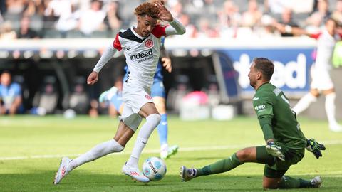 Hugo Ekitike bei seinem Treffer für Eintracht Frankfurt.