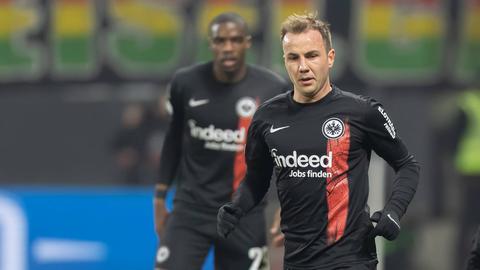 Mario Götze im schwarzen Trikot von Eintracht Frankfurt