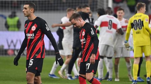 Mario Götze und Ellyes Skhiri nach dem Spiel.