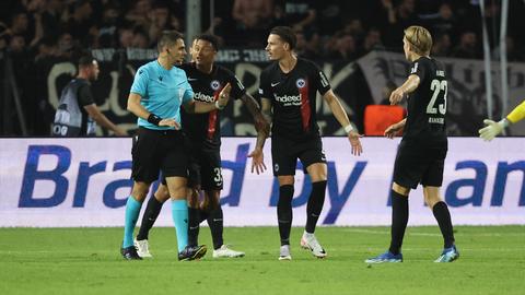 Die Stimmung ist durchaus gereizt bei den Spielern von Eintracht Frankfurt.