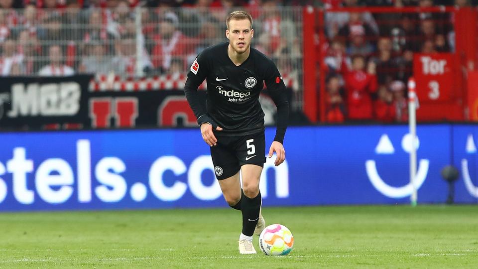 Eintracht Frankfurt verleiht Verteidiger: Smolcic mit neuem Anlauf in Österreich