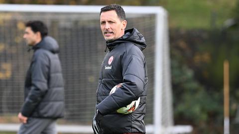 Dino Toppmöller beim Training von Eintracht Frankfurt