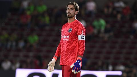 Kevin Trapp als Kapitän im Testspiel gegen Juarez.