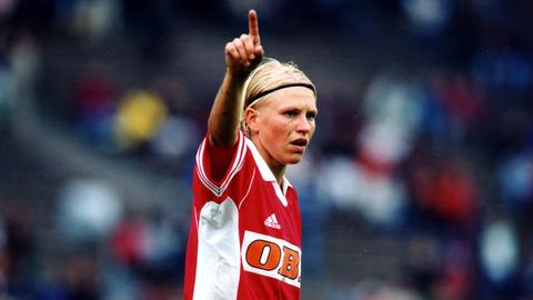 Doris Fitschen im Trikot des 1. FFC Frankfurt.