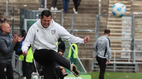 Der Vulkan bricht aus: FSV-Trainer Tim Görner.