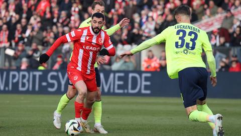 Tolgay Cigerci von Cottbus im Spiel gegen den SVWW