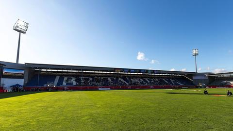 Die Brita Arena des SV Wehen Wiesbaden