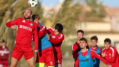 Der SV Wehen Wiesbaden hat sich in der spanischen Sonne auf die Drittliga-Rückrunde vorbereitet.