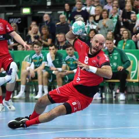 Adrian Sipos von der MT Melsungen im Spiel in Leipzig