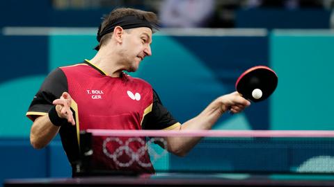 Timo Boll in der ersten Runde bei den Olympischen Spielen 2024