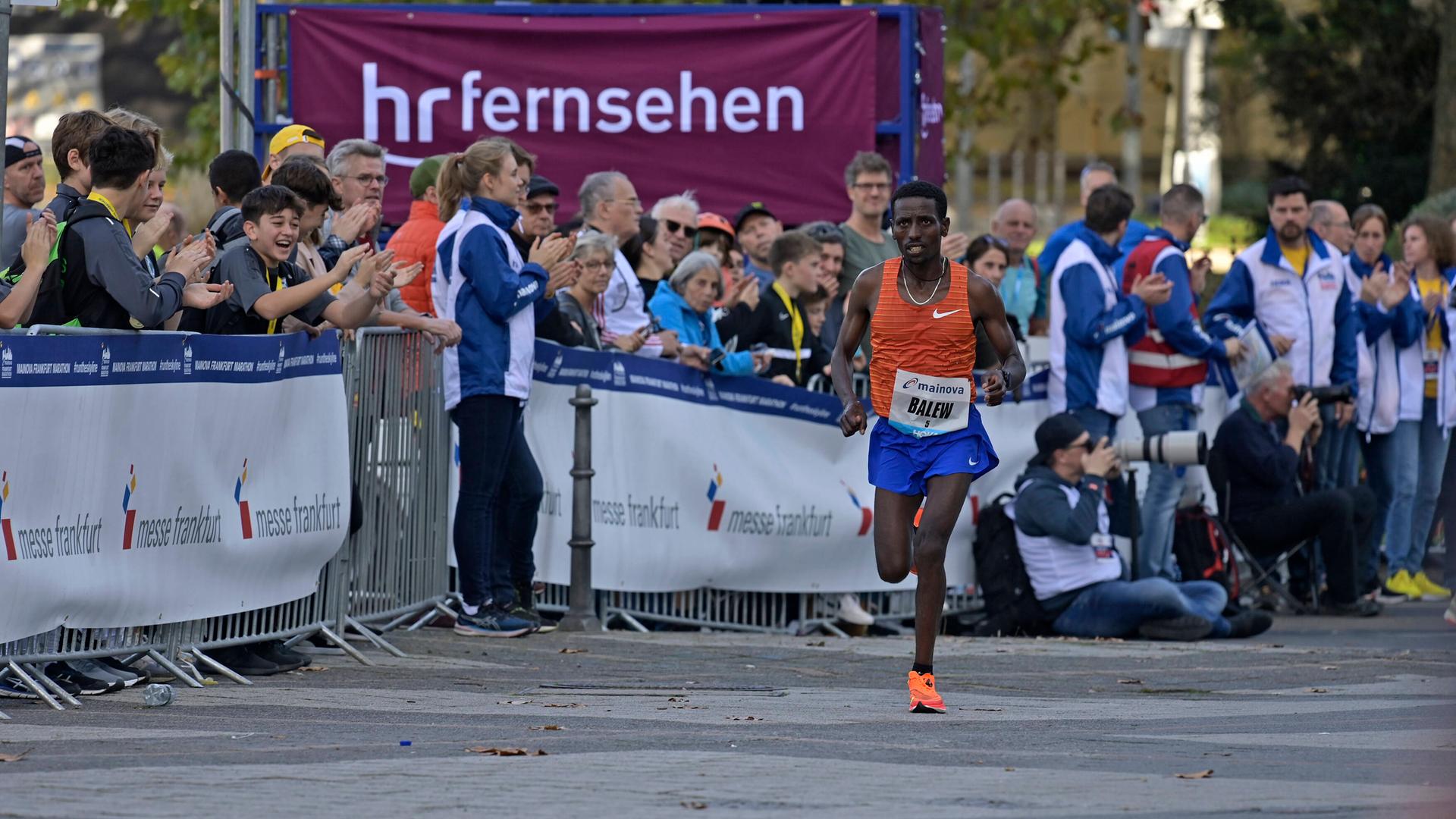 Frankfurt Marathon 2024 live im hr verfolgen hessenschau.de