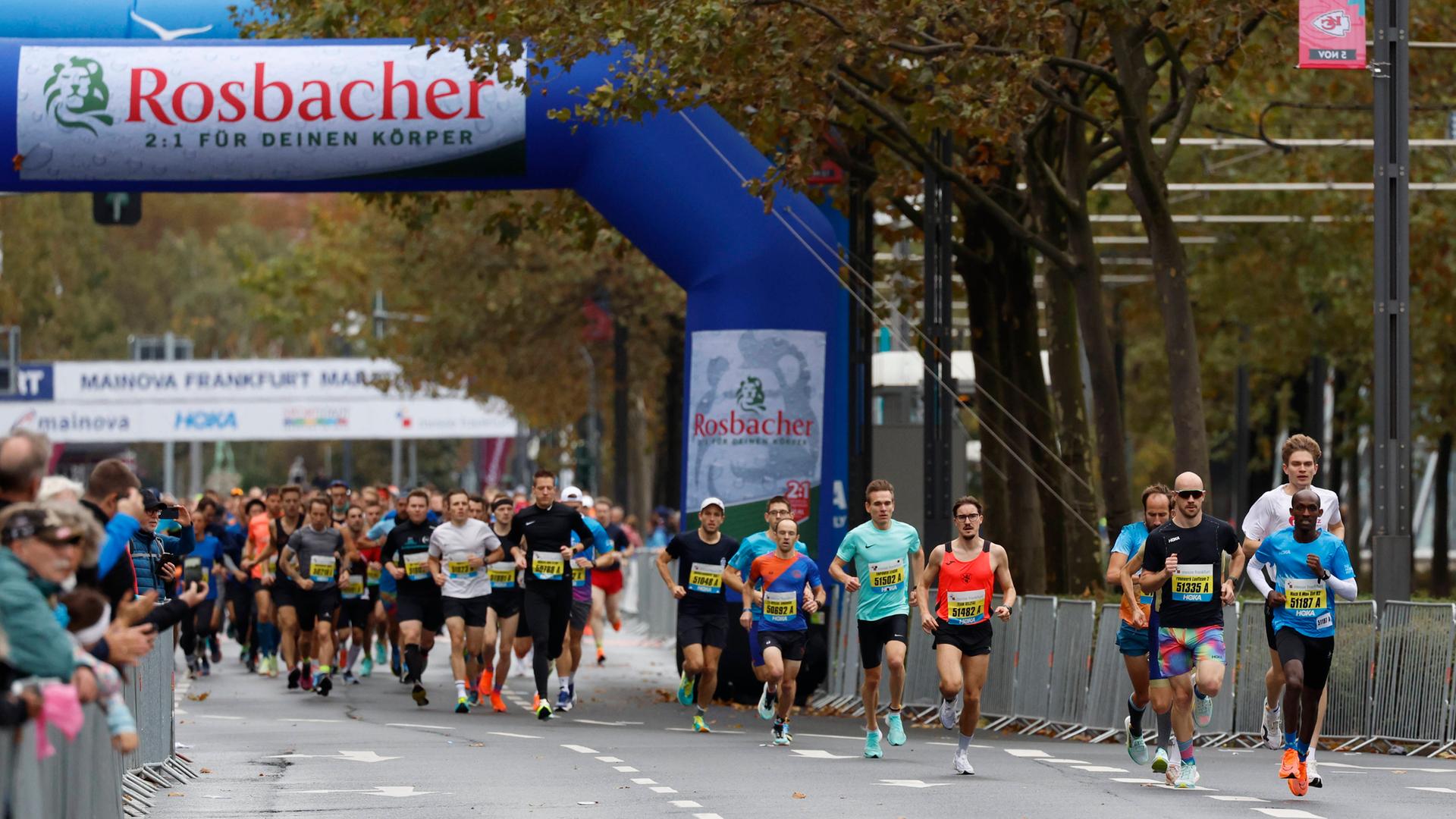 Jetzt live Der Frankfurt Marathon 2023 im Ticker Zielkamera bleibt