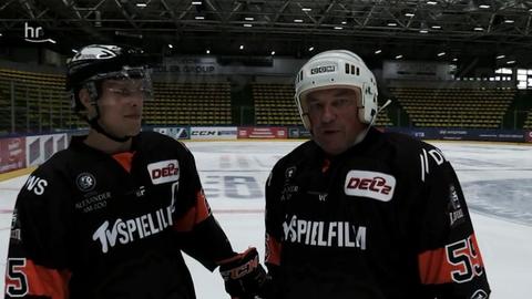 Leon Hüttl und Dirk Froberg auf dem Eis