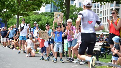 An Unterstützung wird es den Athletinnen und Athleten beim Ironman Frankfurt nicht mangeln.