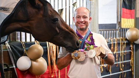 Michael Jung hat mit Pferd Chipmunk seiner Medaillensammlung eine weitere hinzugefügt.