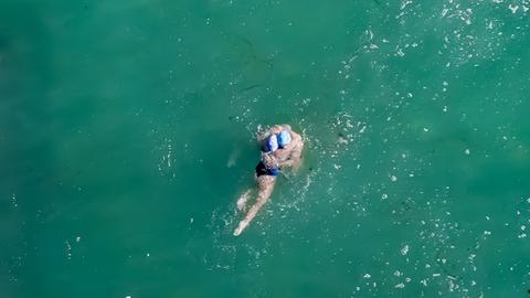 Extremschwimmerin Nathalie Pohl. Schwimmt im Nordkanal.