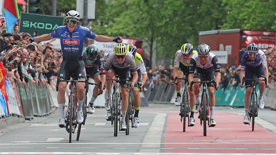 Radrennen EschbornFrankfurt 2023 Die Highlights vom 1. Mai im Video