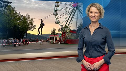 hessenschau-Moderatorin Kristin Gesang. Im Hintergrund ein Bild von einem Riesenrad