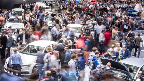 Besucher auf der IAA