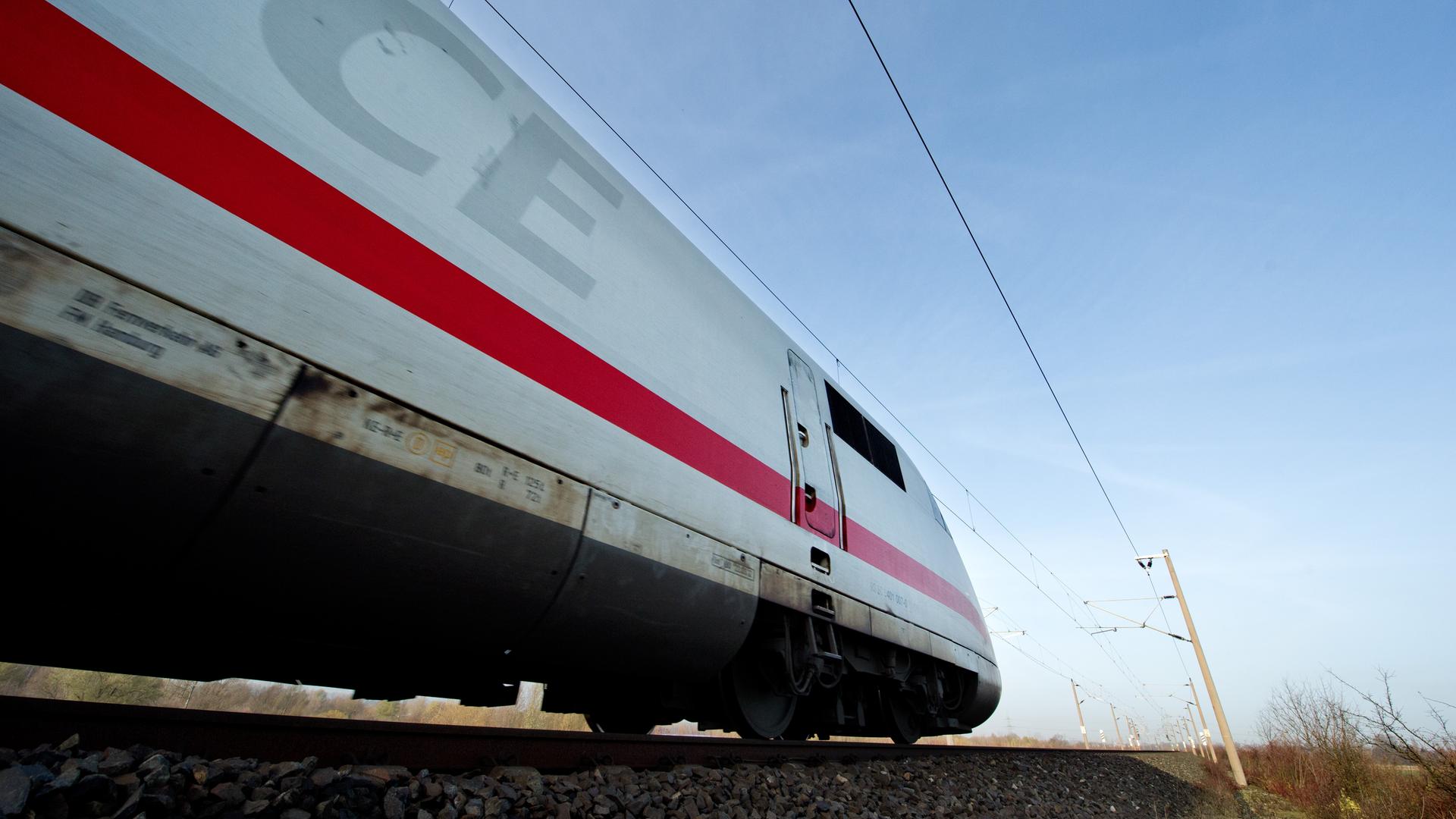 Accident and damage to overhead lines: ICE route Frankfurt – Cologne closed | hessenschau.de