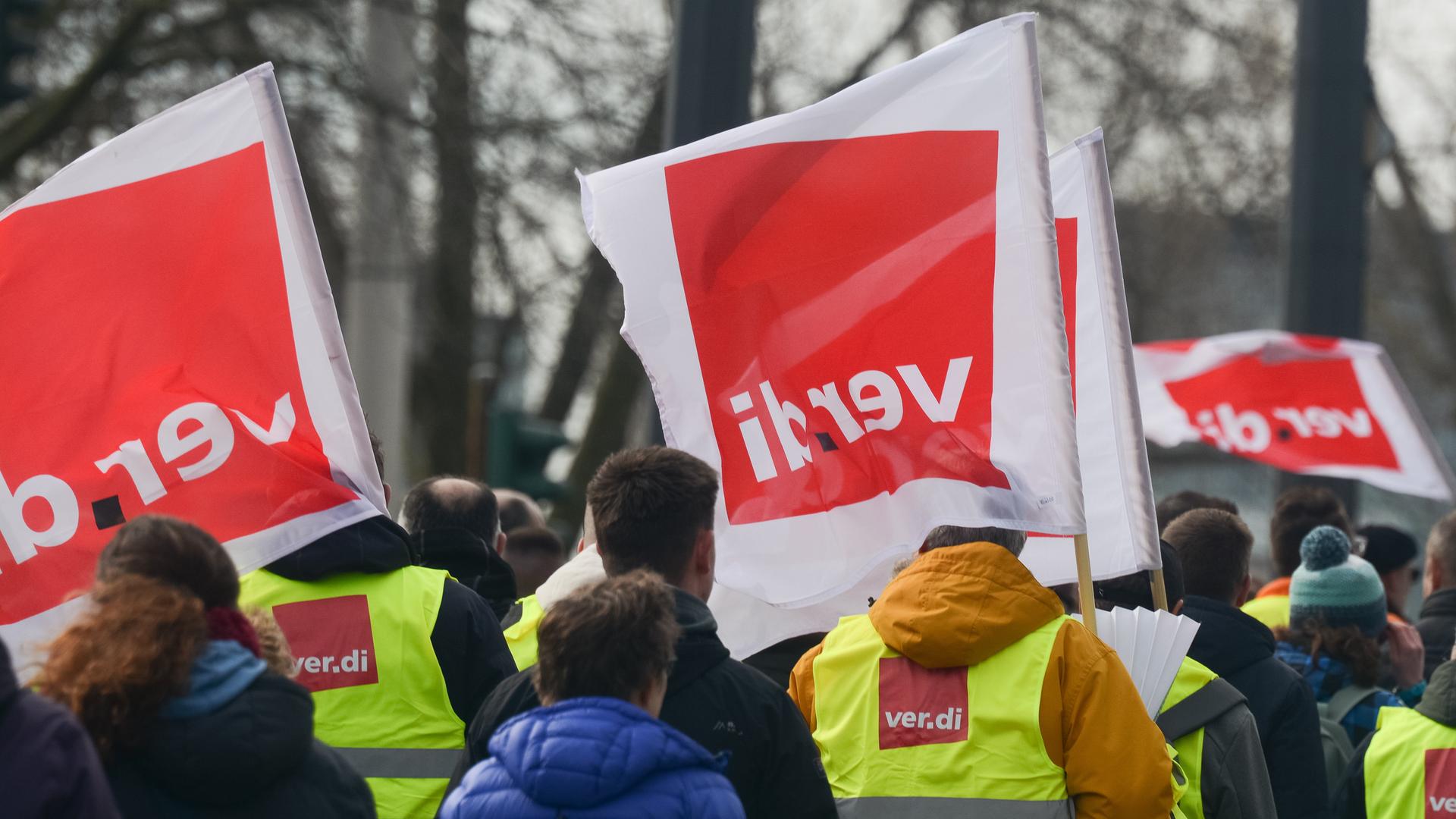 verdi-ruft-zu-warnstreik-in-mehreren-paketzentren-in-hessen-auf