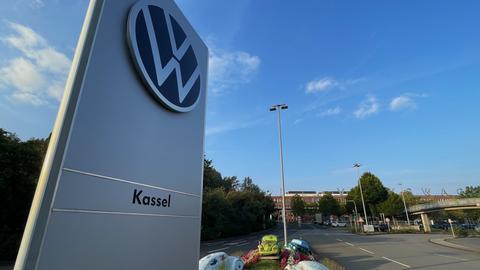 Zufahrt zum VW-Werk in Baunatal (Kassel)